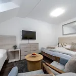 Anensky C303 S Wellness , O2 Tv A Stabilni Rychlou Wifi, S Moznosti Dokoupeni Bufetovych Snidani A S Moznosti Dokoupeni Masazi